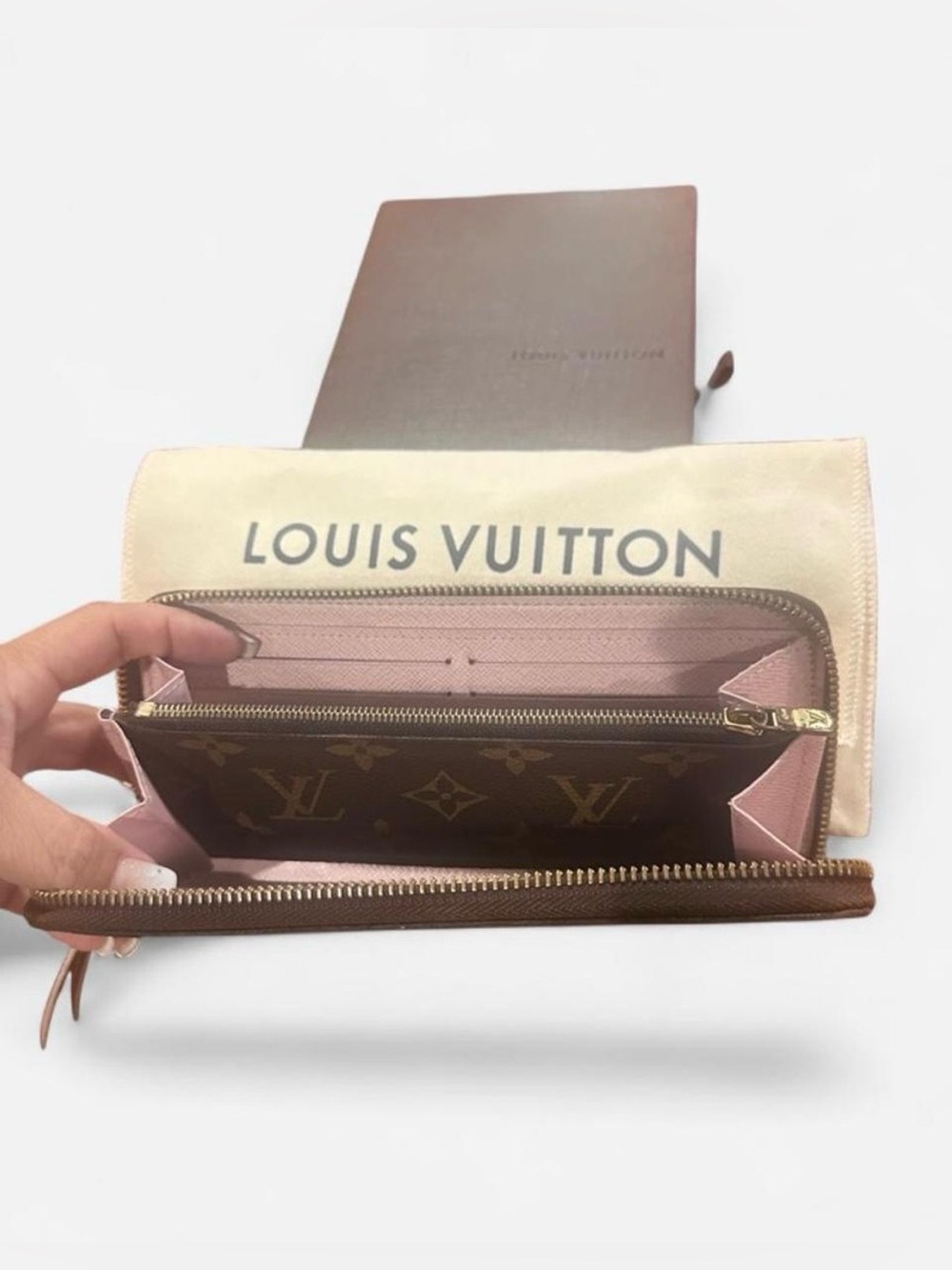 Authentic Louis Vuitton Clemence Monogram Zippy Wallet Rose Ballerine Pink COA